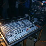 Allen&Heath GL2400 24 vstupů