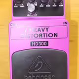 Heavy Distortion HD 300 Behringer