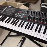 Akai MPK 261 MIDI controler