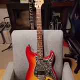 Squier Vintage Modified Strat Cherry Sunburs