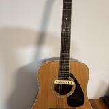 Akustickou kytaru Yamaha DW 4-S