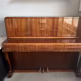Prod&aacute;m piano značky R&ouml;sler