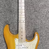 G&L USA FULLERTON DELUXE COMANCHE - PRODEJ, V&Yacute;MĚNA