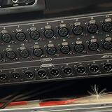 Behringer S32