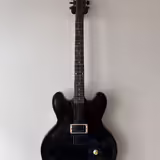 Gibson ES-335 Studio Memphis 2013 &ndash; mod Tom DeLonge styl