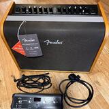 COMBO FENDER ACOUSTIC 100 + FOOTSWITCH - STAV JAKO NOVÉ