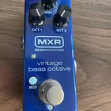 MXR Vintage Bass Octave &ndash; legend&aacute;rn&iacute; Boss OC‑2 v mal&eacute;m