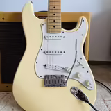 Fender Stratocaster USA 1997 + dobov&yacute; hardcase