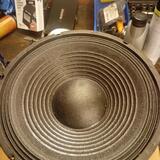 Prodám,2x 12 " reproduktory cca 150w 16 ohm ,cena za kus!