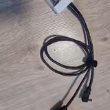 Nap&aacute;jec&iacute; kabel pro midi pedal z Fractal Fm3