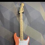 SQUIER BY FENDER SONIC STRATOCASTER HSS MN TAHITY CORAL 