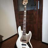 Baskytara Fender Squier 40 Aniversary Gold Edition Jazz Bass