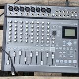 Mix pult Korg D888 - nahrávací studio