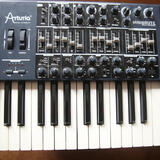 Arturia MiniBrute 