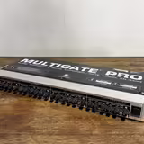 Behringer Multigate Pro XR4400 &ndash; 4kan&aacute;lov&yacute; &scaron;pičkov&yacute; Expander