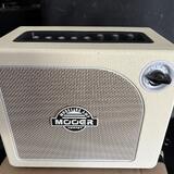 Mooer Hornet - modelingové kombo s bluetooth
