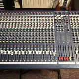 Soundcraft LX7II 32ch