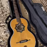 Romantick&aacute; kytara (v&iacute;deňka,fisherka) cca 1910-20