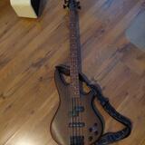 Prodám baskytaru Ibanez GSRM20B-WNF