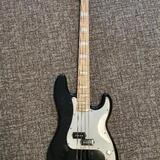 Squier Precision Bass