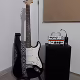 SET Fender squier affinity stratocaster + Orange micro terr 