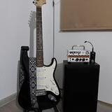 SET Fender squier affinity stratocaster + Orange micro terr