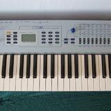Syntezátor YAMAHA CS2x