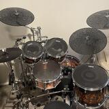 Evans Db One rock pack + cymbals 