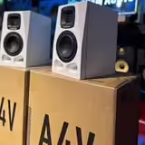 Adam Audio A4V studiov&eacute; monitory - NOV&Eacute;!