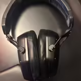 V-Moda M-200 Black Hi-Fi Sl&uacute;chadl&aacute;