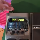 Multiefekt Digitech RP200 + Kustom DART10FX + bonus