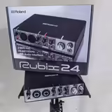 Roland Rubix 24 - zvukov&aacute; karta 