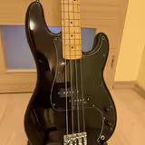 V&yacute;ročn&iacute; Fender American Standard Precision 2011