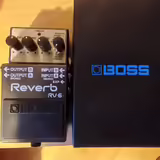 Pred&aacute;m Boss RV-6 reverb pedal