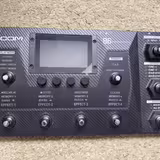 Zoom B6 Basgitarov&yacute; multiefekt