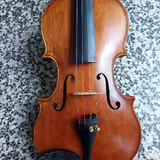 Cel&eacute; housle 