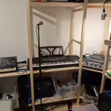 Studiov&yacute; n&aacute;bytek - Police dřevěn&eacute; IVAR IKEA