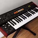 Behringer VC340 string machine / ensemble / vocoder