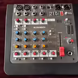 Prod&aacute;m Allen & Heath ZEDi-8