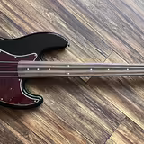 Squier Classic Vibe &lsquo;60s Jazz Bass Fretless &ndash; TOP stav