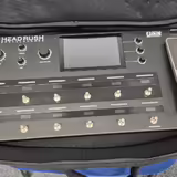 Prod&aacute;m multiefekt pedalboard Headrush eleven 