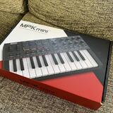 Prodám controler AKAI MPK MINI MK4