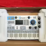 DRUM MACHINE Arturia Spark LE + software SPARK 2