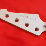 Prod&aacute;m basov&yacute; krk VGS roadcruiser profil Jazz bass