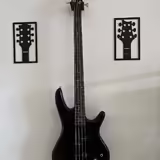 Ibanez GSR200, čern&aacute; aktivn&iacute; baskytara
