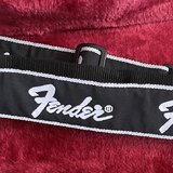 Popruh Fender Running Logo