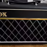 Prod&aacute;m kytarov&eacute; kombo Vox Pathfinder 10
