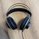 AKG K92