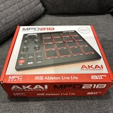 Akai MPD 218