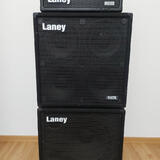 Prodám baskytarový aparát Laney